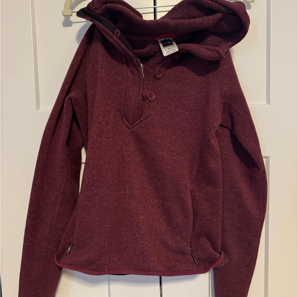 The North Face Women's Maroon Hoodie